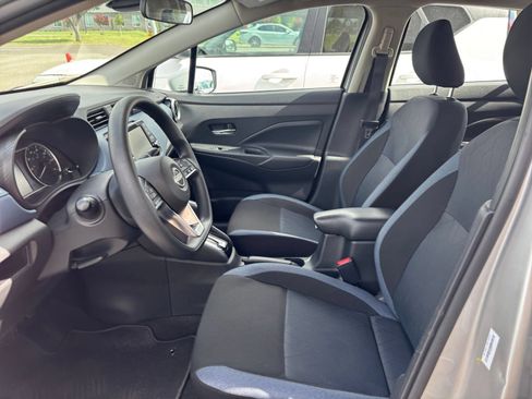 Used 2025 Nissan Versa SV FWD image 24