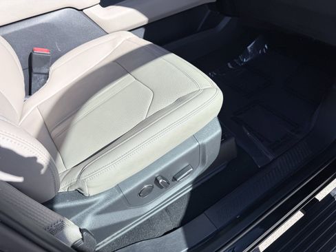 Used 2024 Ford Expedition Max Limited image 53