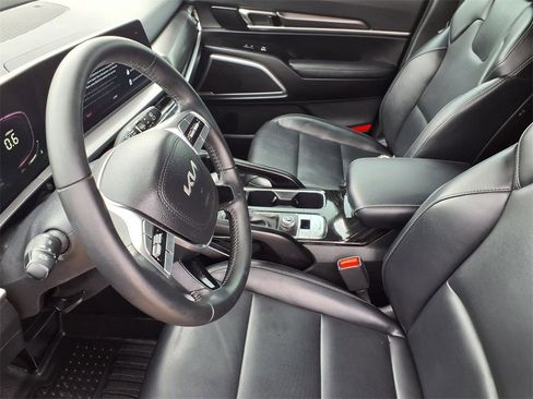 Used 2024 Kia Telluride S w/ S Sunroof Package image 16