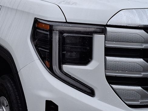 Certified 2024 GMC Sierra 1500 SLE AWD/4WD image 7