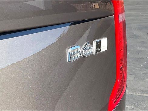 Used 2023 Volvo XC90 B6 Plus w/ Protection Package Premier image 11