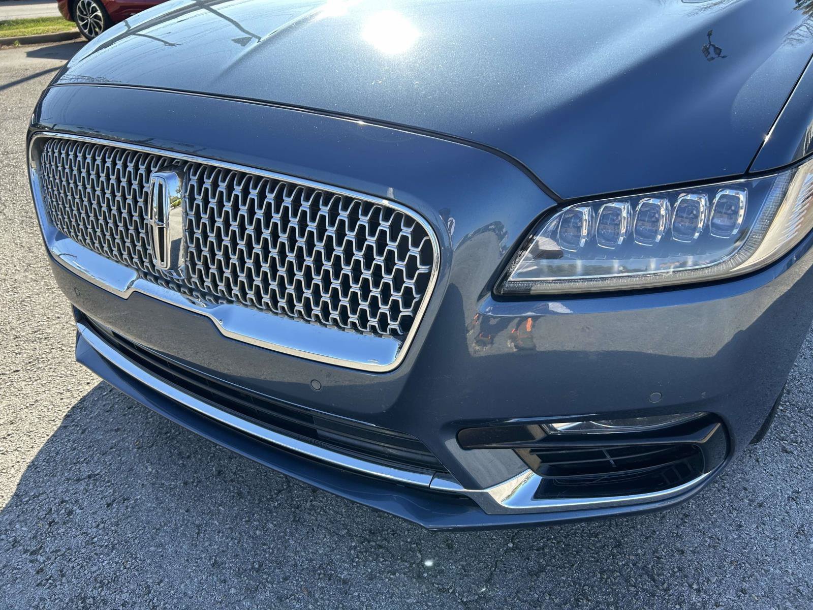 Used 2020 Lincoln Continental Reserve w/ Luxury Package FWD image 10