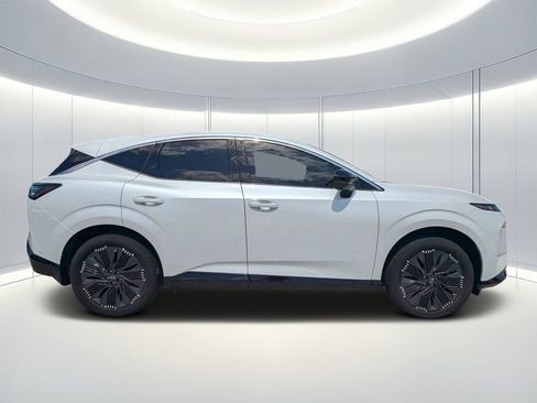 Used 2025 Nissan Murano Platinum w/ Cargo Package AWD/4WD image 3