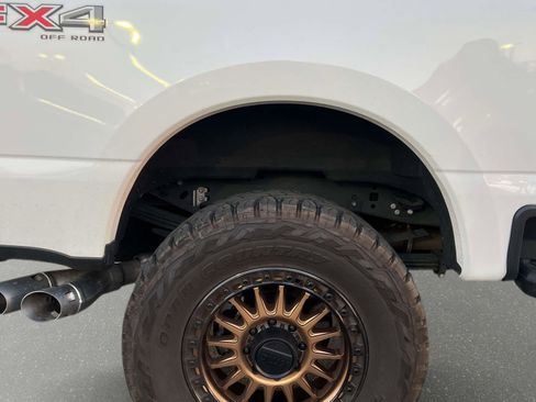 Used 2024 Ford F250 Platinum image 7