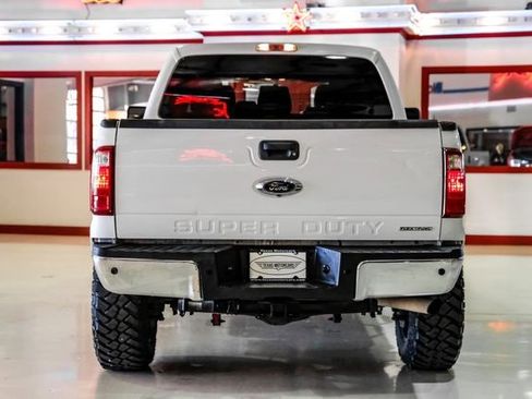 Used 2015 Ford F250 XLT w/ XLT Interior Package image 11