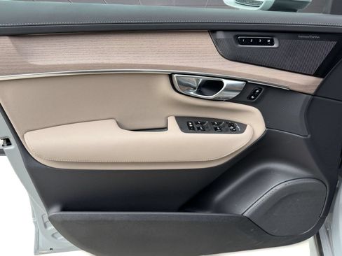 Certified 2026 Volvo XC90 B6 Plus w/ Protection Package Premier AWD/4WD image 13