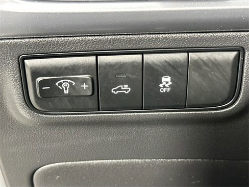 Used 2025 Hyundai Santa Cruz SEL image 23