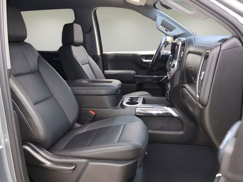 Used 2022 Chevrolet Silverado 1500 LT Trail Boss w/ Convenience Package II image 16