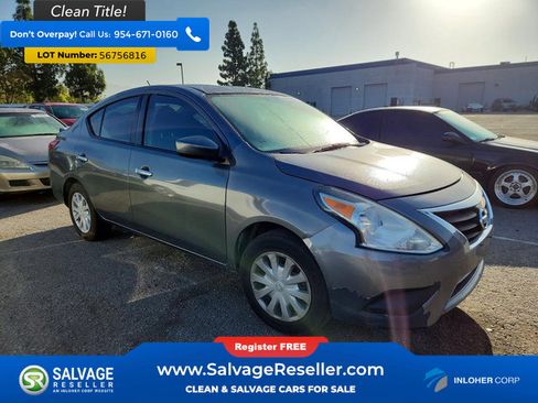 Used 2018 Nissan Versa SV FWD image 5