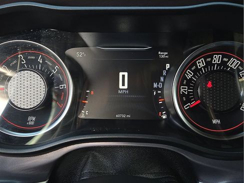 Used 2021 Dodge Challenger SXT image 19