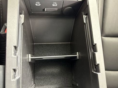 Certified 2025 MAZDA MAZDA3 s Sport image 26