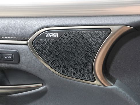 Used 2019 Lexus ES 350 F Sport w/ Accessory Package 2 image 13