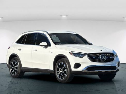 Certified 2025 Mercedes-Benz GLC 350e 4MATIC image 9