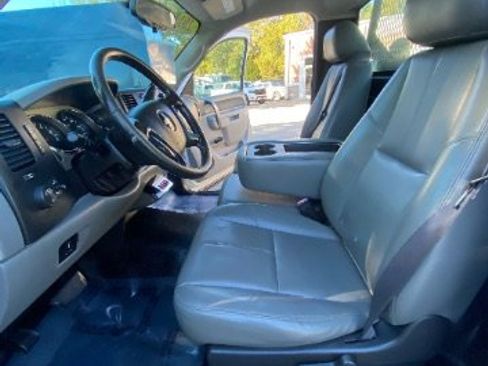 Used 2013 Chevrolet Silverado 3500 W/T image 28