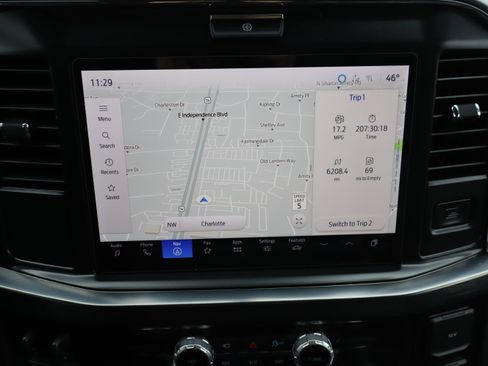 Used 2025 Ford F250 Lariat w/ Chrome Package image 27