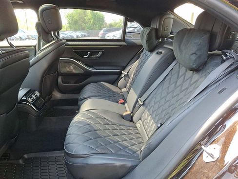 Certified 2023 Mercedes-Benz S 580 4MATIC Sedan image 8