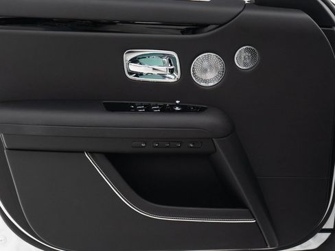 Used 2025 Rolls-Royce Ghost AWD/4WD image 12