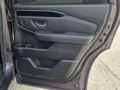Used 2023 Honda Pilot Touring image 26