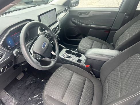 Used 2023 Ford Escape Active w/ Tech Pack #1 AWD/4WD image 11