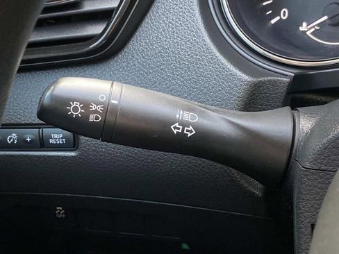 Used 2019 Nissan Rogue Sport S image 22