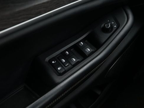 Used 2022 Jeep Grand Cherokee Limited RWD image 20