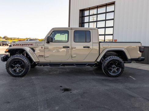Used 2020 Jeep Gladiator Mojave w/ LED Lighting Group AWD/4WD image 2