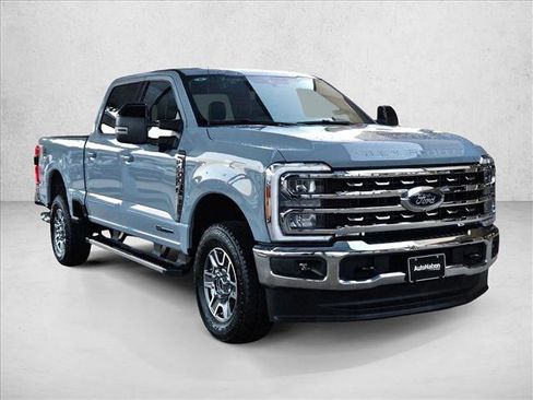 Certified 2025 Ford F250 Lariat w/ FX4 Off-Road Package AWD/4WD image 3