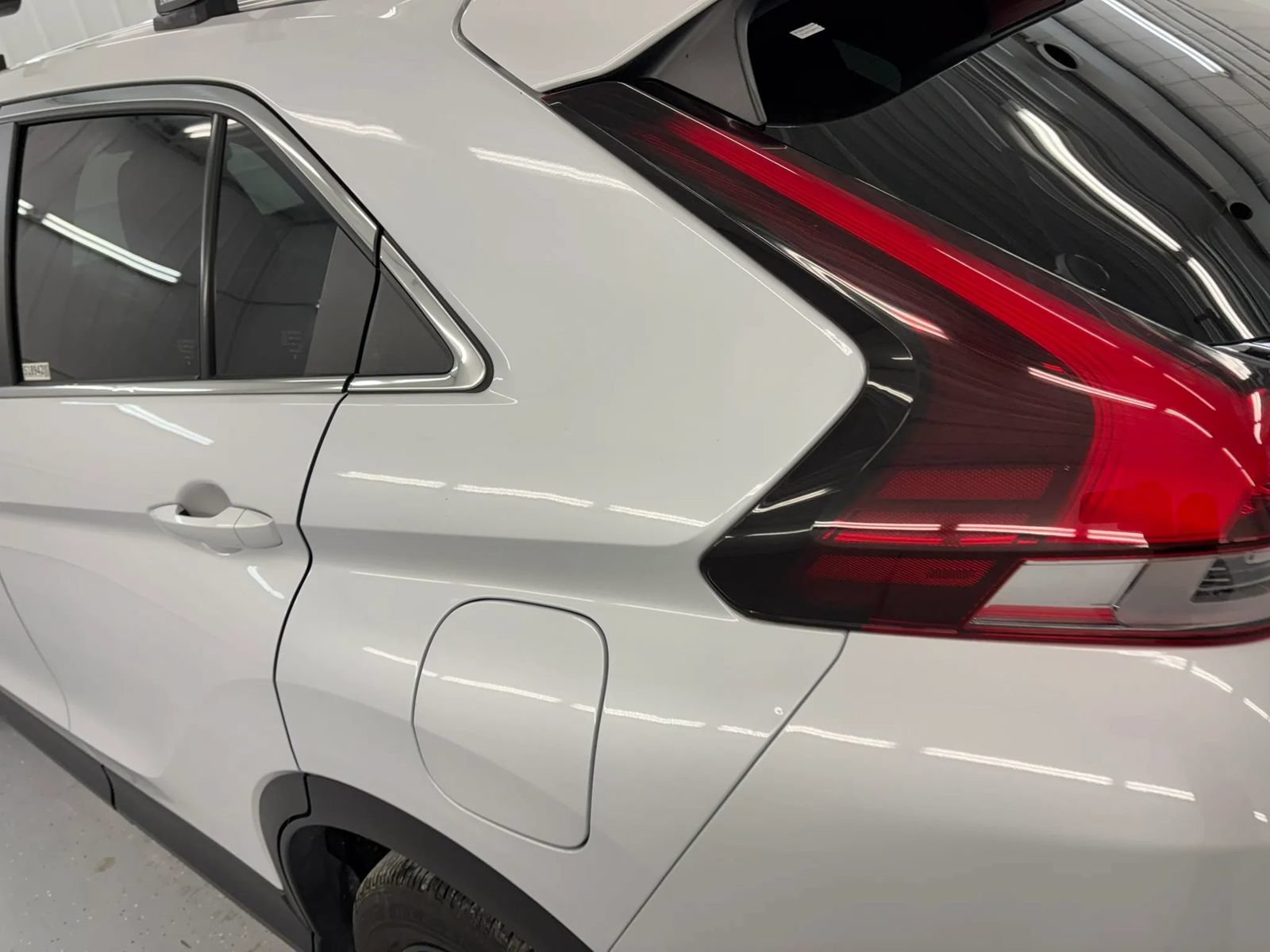 Used 2024 Mitsubishi Eclipse Cross LE AWD/4WD image 22