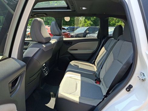 Certified 2025 Subaru Forester Premium AWD/4WD image 10
