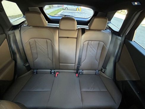 Used 2025 BMW X3 xDrive30i w/ Premium Package image 13