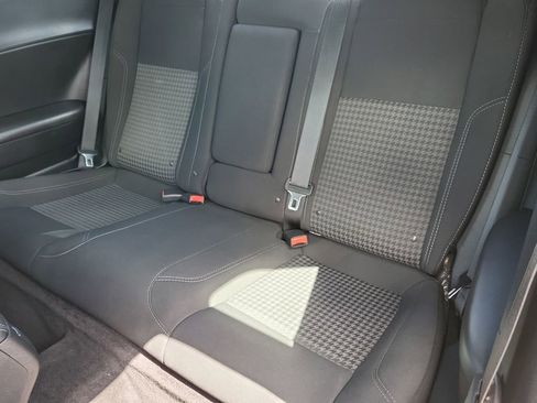 Used 2018 Dodge Challenger SXT RWD image 10