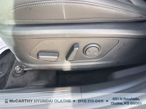 Certified 2025 Hyundai Tucson SEL image 30