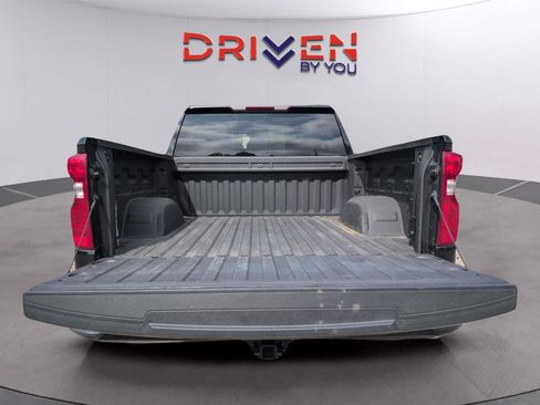 Used 2025 Chevrolet Silverado 1500 Custom w/ Turbomax Blackout Package image 9