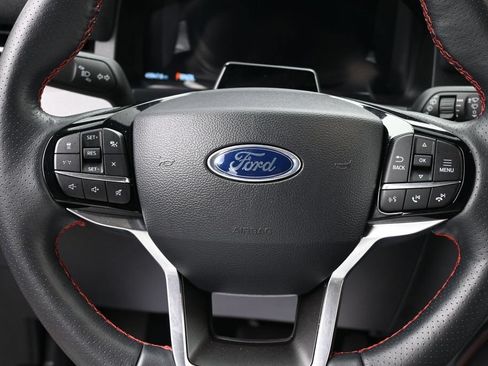 Used 2025 Ford Explorer ST-Line AWD/4WD image 15