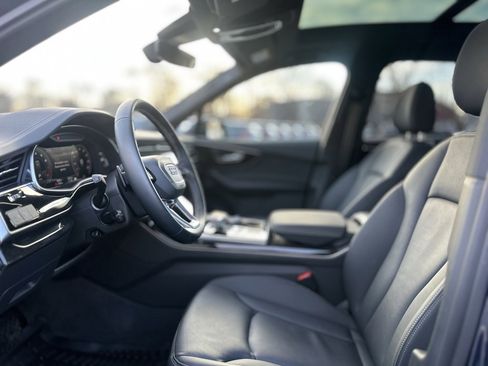 Used 2025 Audi Q7 2.0T Premium w/ Convenience Plus Package image 14