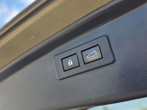 Used 2022 Subaru Outback Limited image 15