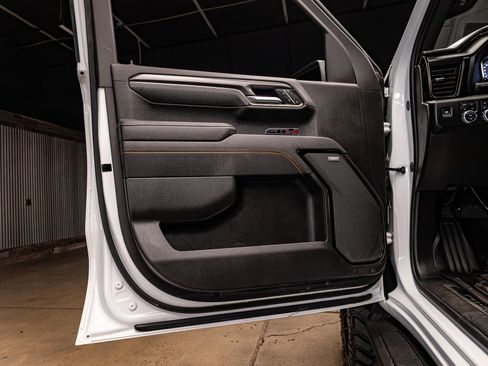 Used 2025 GMC Sierra 1500 AT4 w/ AT4 Premium Package image 32