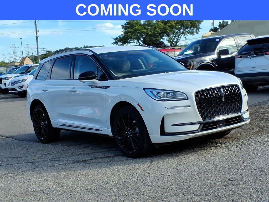 Used 2023 Lincoln Corsair Reserve w/ Equipment Group 201A AWD/4WD image 7