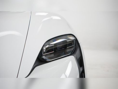 Certified 2023 Porsche Taycan 4S image 7