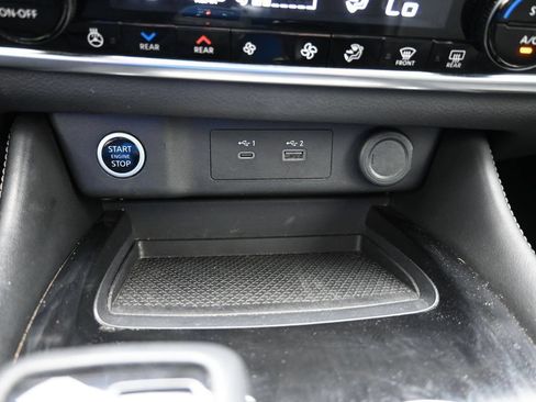 Used 2023 Nissan Rogue SL w/ SL Premium Package FWD image 37