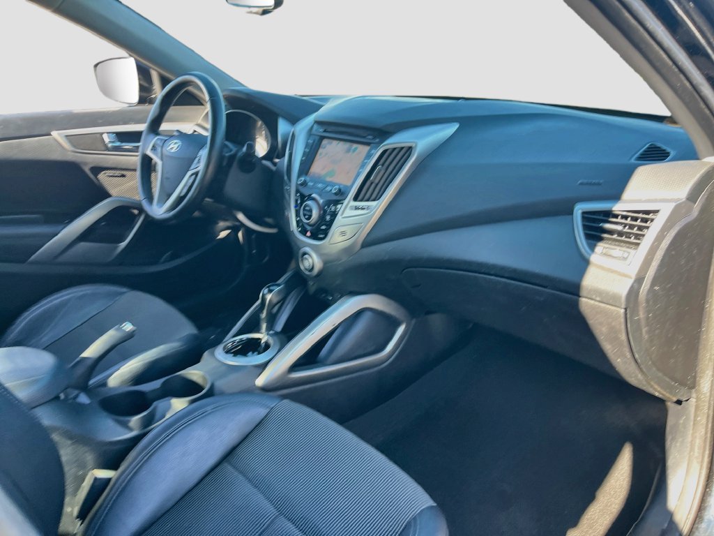 Used 2015 Hyundai Veloster w/ Option Group 03 FWD image 27