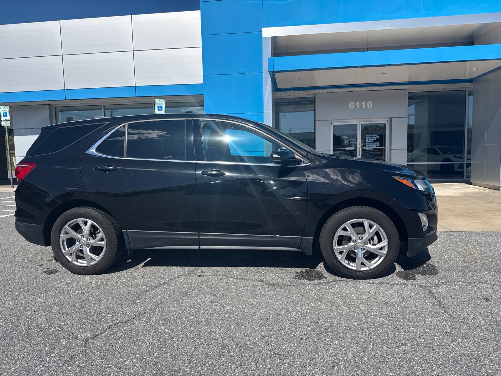 Used 2019 Chevrolet Equinox LT AWD/4WD image 4