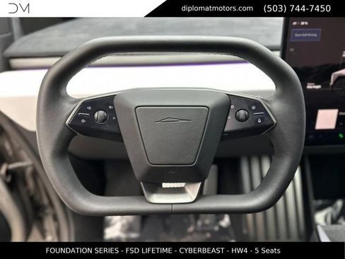 Used 2024 Tesla Cybertruck Cyberbeast AWD/4WD image 28