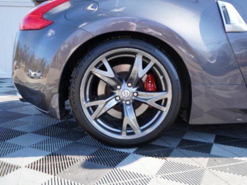 Used 2010 Nissan 370Z Touring w/ Sport Pkg image 73