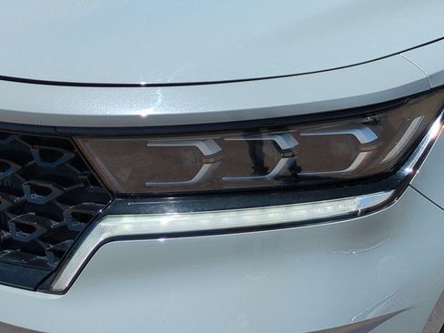 Used 2022 Kia Sorento SX FWD image 9