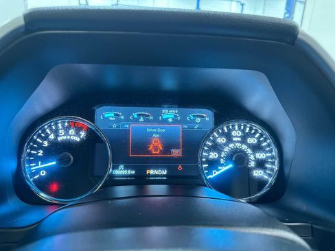 Used 2020 Ford F150 Lariat w/ Max Trailer Tow Package image 21