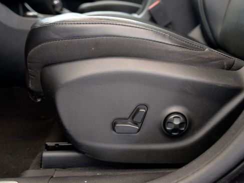 Used 2021 Jeep Cherokee Limited w/ Elite Package image 16