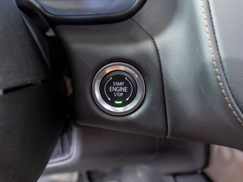 Used 2024 Chevrolet Tahoe High Country w/ Advanced Technology Package AWD/4WD image 30