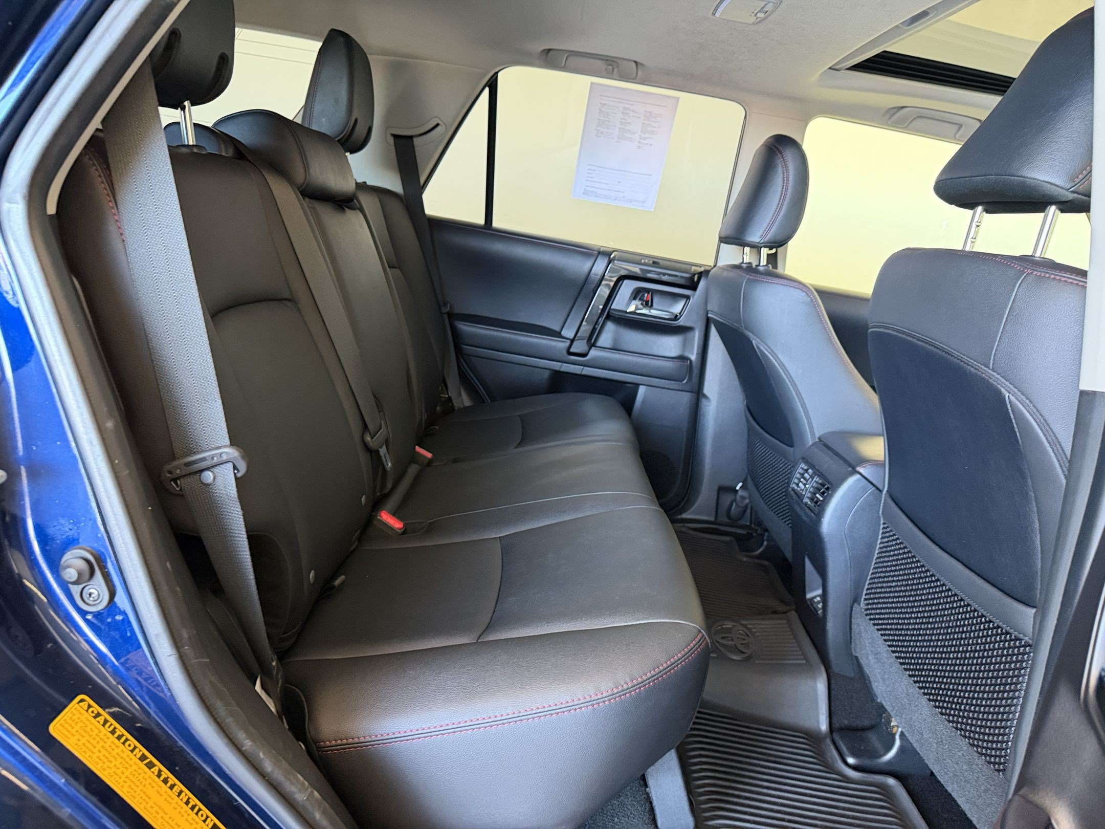 Used 2022 Toyota 4Runner TRD Off-Road Premium w/ Moonroof Package AWD/4WD image 31