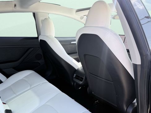 Used 2023 Tesla Model 3 Standard Range RWD image 33